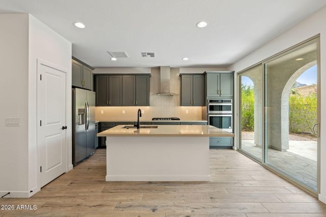 6439 N 17TH Place, Phoenix, AZ 85016