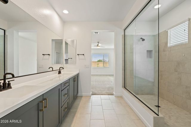 6439 N 17TH Place, Phoenix, AZ 85016