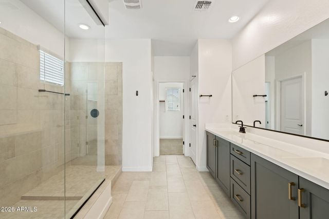 6439 N 17TH Place, Phoenix, AZ 85016