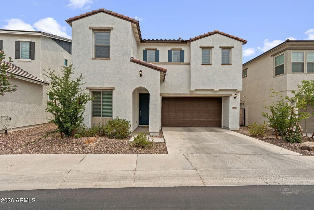 6439 N 17TH Place, Phoenix, AZ 85016