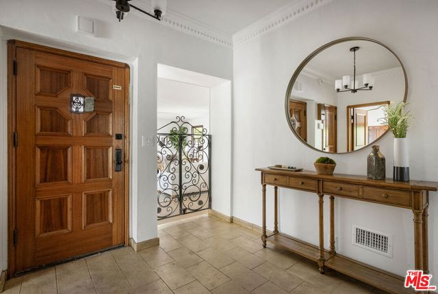 901 Malcolm Avenue, Los Angeles, CA 90024