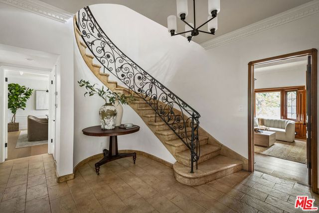 901 Malcolm Avenue, Los Angeles, CA 90024