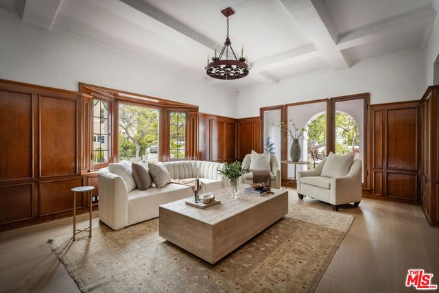 901 Malcolm Avenue, Los Angeles, CA 90024