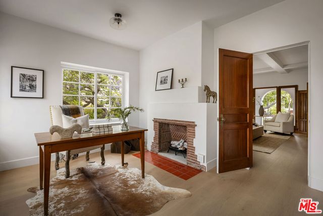 901 Malcolm Avenue, Los Angeles, CA 90024