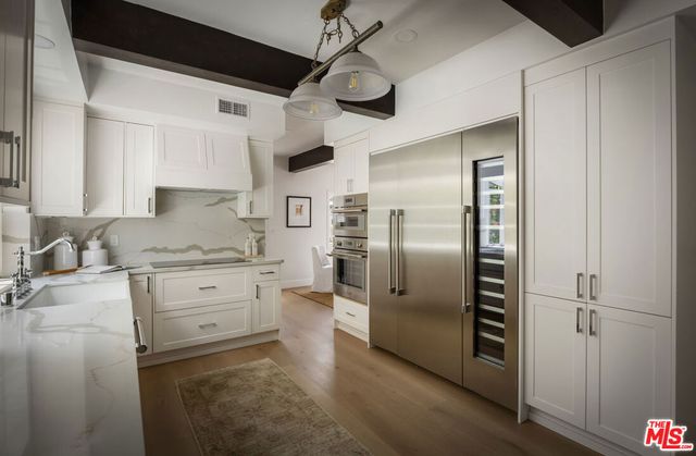 901 Malcolm Avenue, Los Angeles, CA 90024