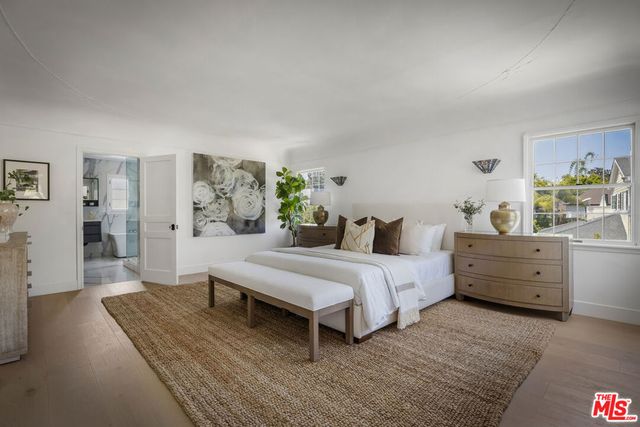 901 Malcolm Avenue, Los Angeles, CA 90024