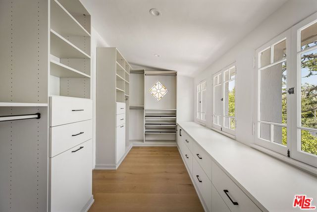 901 Malcolm Avenue, Los Angeles, CA 90024