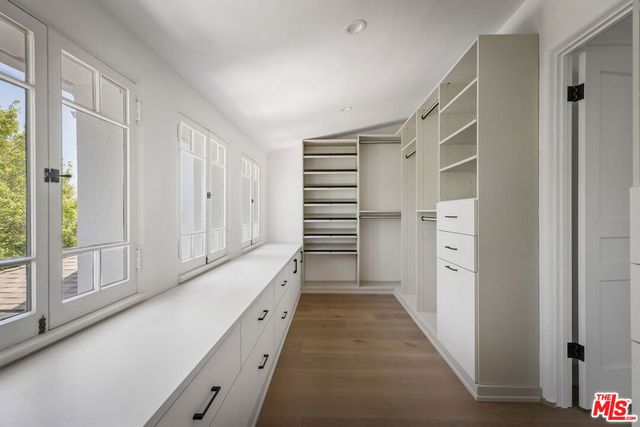 901 Malcolm Avenue, Los Angeles, CA 90024