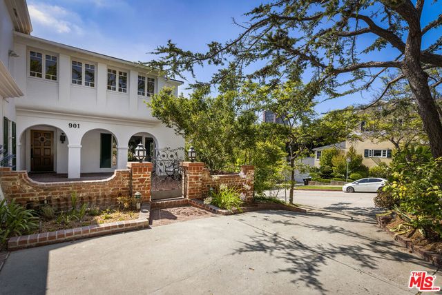 901 Malcolm Avenue, Los Angeles, CA 90024