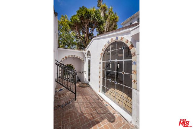 901 Malcolm Avenue, Los Angeles, CA 90024
