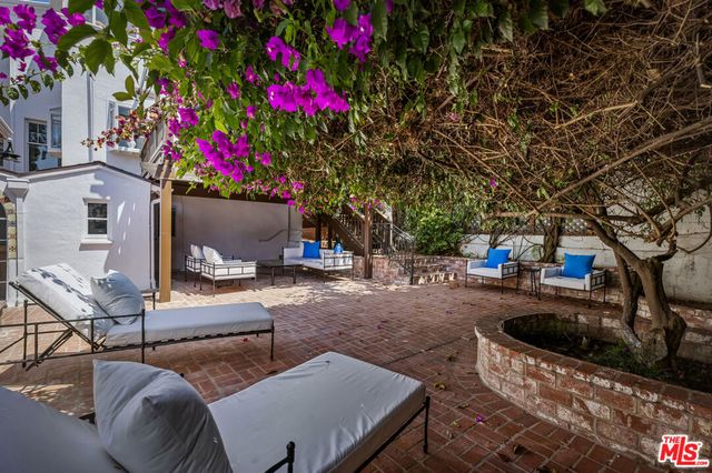 901 Malcolm Avenue, Los Angeles, CA 90024