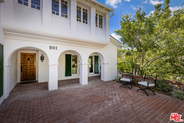 901 Malcolm Avenue, Los Angeles, CA 90024