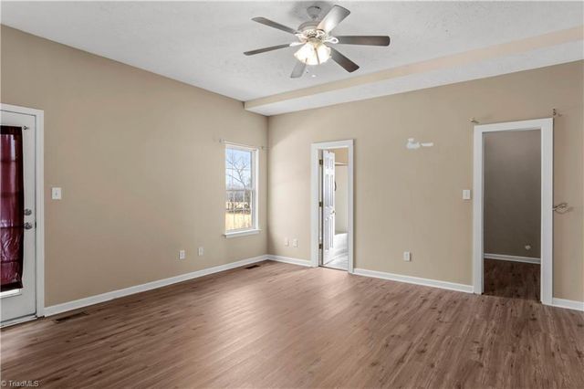 208 Mountain View Road, Statesville, NC 28625