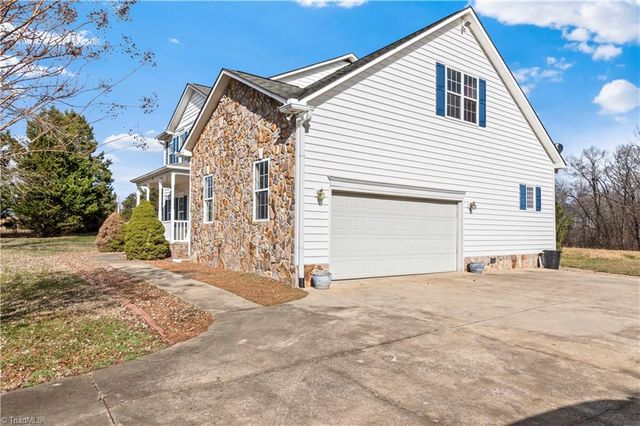 208 Mountain View Road, Statesville, NC 28625