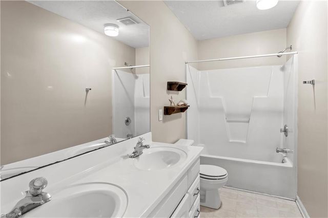 208 Mountain View Road, Statesville, NC 28625