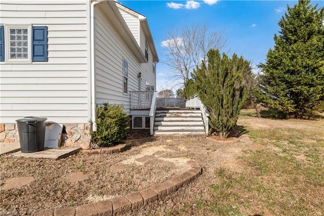 208 Mountain View Road, Statesville, NC 28625