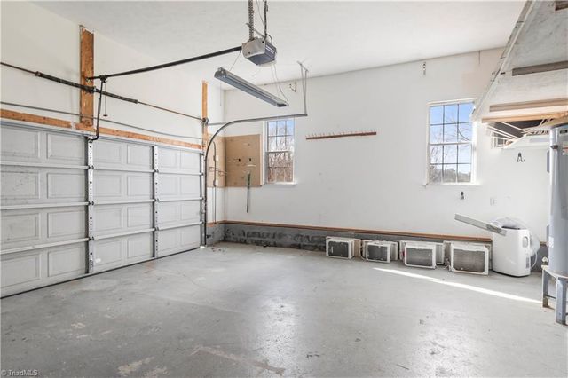 208 Mountain View Road, Statesville, NC 28625