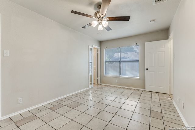 11090 Moonlit, San Antonio, TX 78249
