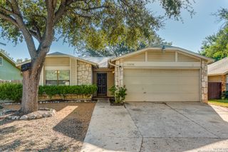 11090 Moonlit, San Antonio, TX 78249
