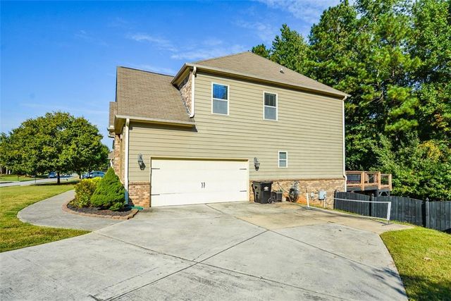 5256 Middleton Place, Acworth, GA 30101