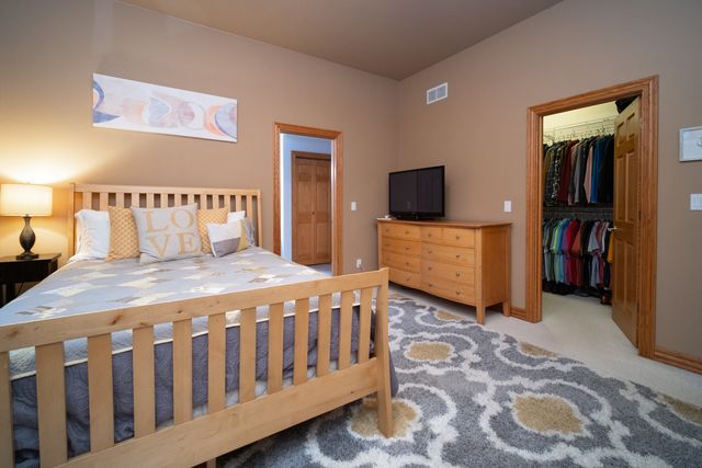 846 Wood Ridge Lane, Caledonia, IL 61011