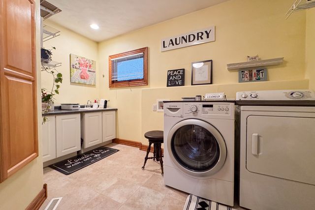 846 Wood Ridge Lane, Caledonia, IL 61011