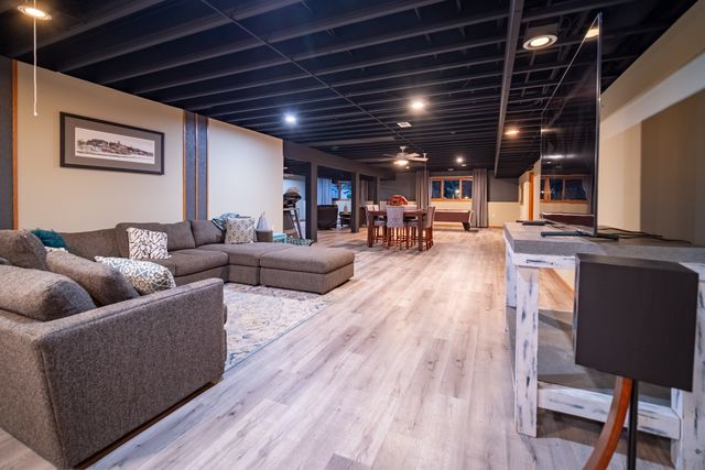 846 Wood Ridge Lane, Caledonia, IL 61011