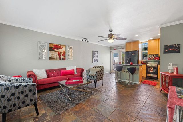800 E Cottonwood Road 2, Palm Springs, CA 92262