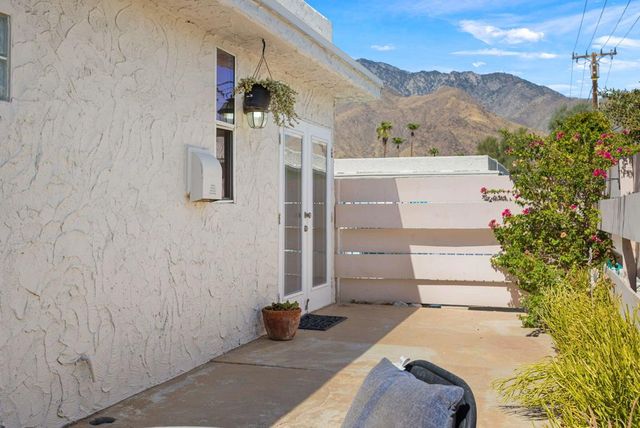 800 E Cottonwood Road 2, Palm Springs, CA 92262