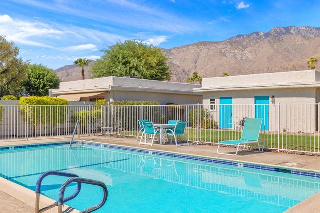 800 E Cottonwood Road 2, Palm Springs, CA 92262
