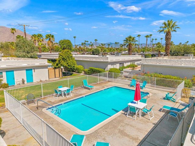 800 E Cottonwood Road 2, Palm Springs, CA 92262