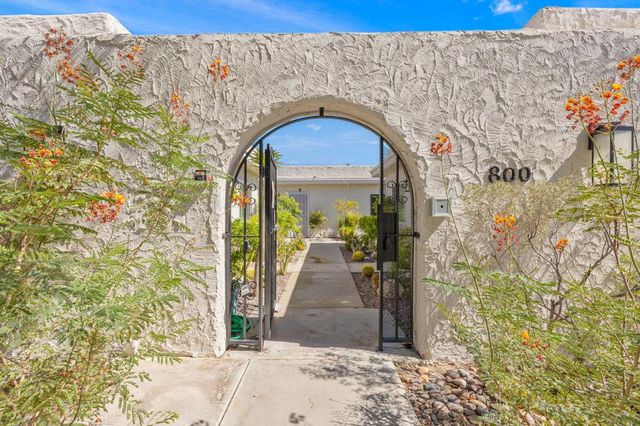 800 E Cottonwood Road 2, Palm Springs, CA 92262