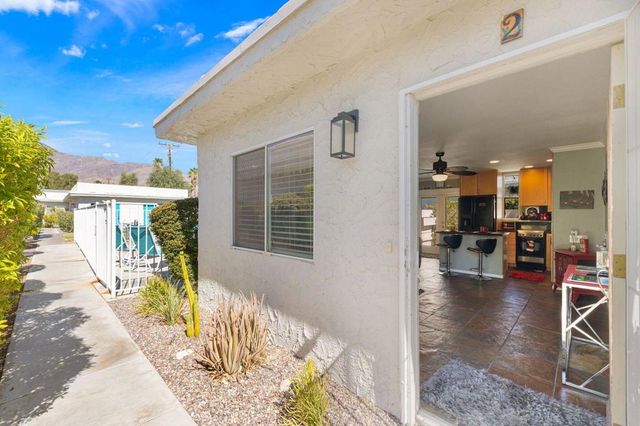 800 E Cottonwood Road 2, Palm Springs, CA 92262