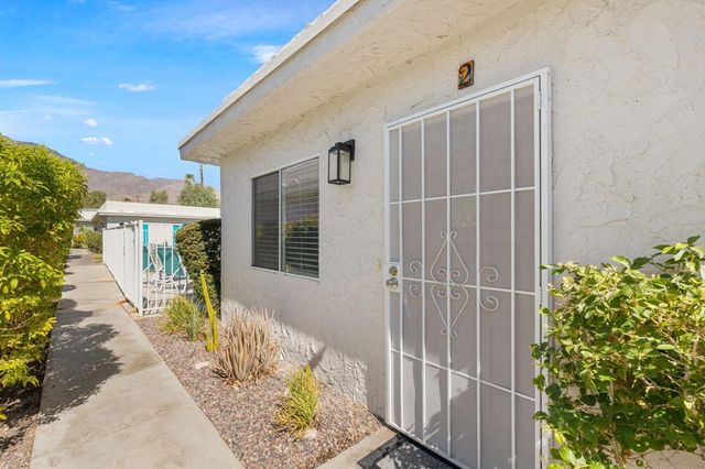 800 E Cottonwood Road 2, Palm Springs, CA 92262