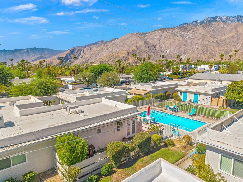 800 E Cottonwood Road 2, Palm Springs, CA 92262