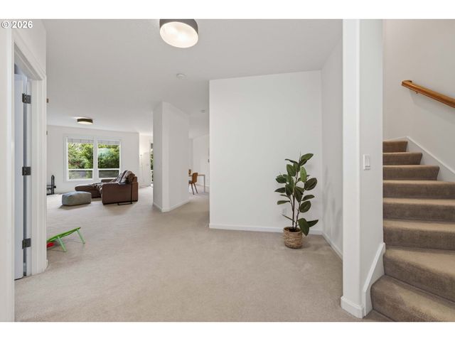 2140 FIRCREST Dr, West Linn, OR 97068