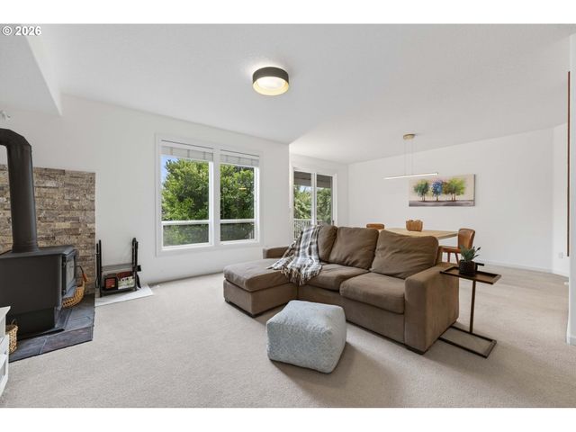 2140 FIRCREST Dr, West Linn, OR 97068