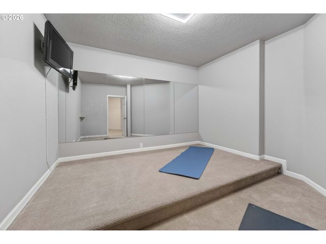2140 FIRCREST Dr, West Linn, OR 97068