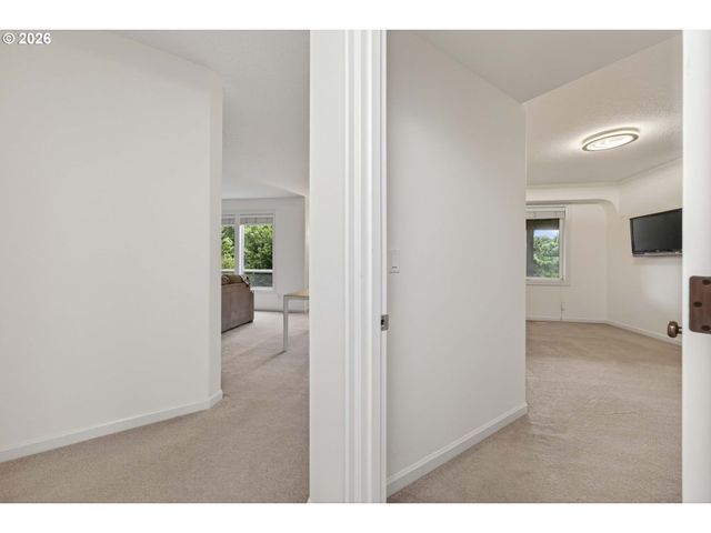 2140 FIRCREST Dr, West Linn, OR 97068