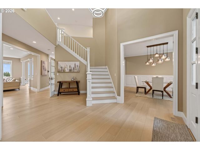 2140 FIRCREST Dr, West Linn, OR 97068