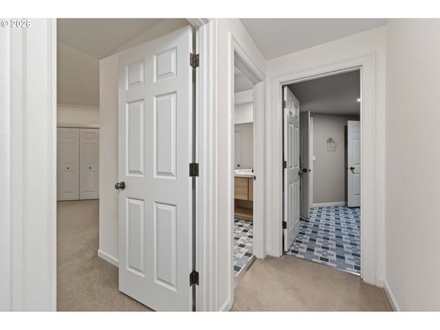 2140 FIRCREST Dr, West Linn, OR 97068