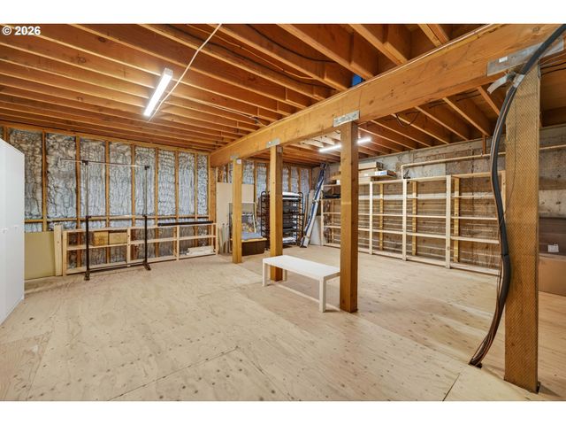 2140 FIRCREST Dr, West Linn, OR 97068