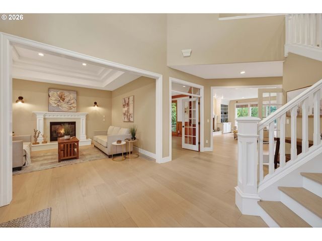 2140 FIRCREST Dr, West Linn, OR 97068