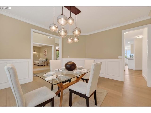 2140 FIRCREST Dr, West Linn, OR 97068