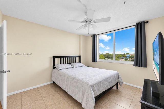 919 Hillcrest Drive 401, Hollywood, FL 33021