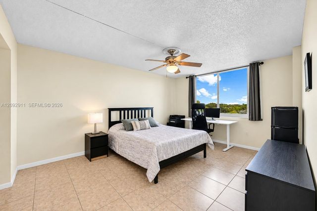 919 Hillcrest Drive 401, Hollywood, FL 33021