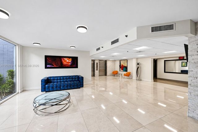 919 Hillcrest Drive 401, Hollywood, FL 33021