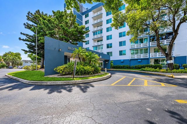 919 Hillcrest Drive 401, Hollywood, FL 33021