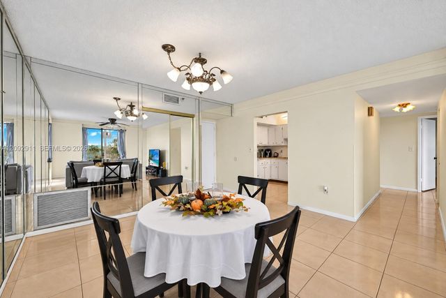 919 Hillcrest Drive 401, Hollywood, FL 33021