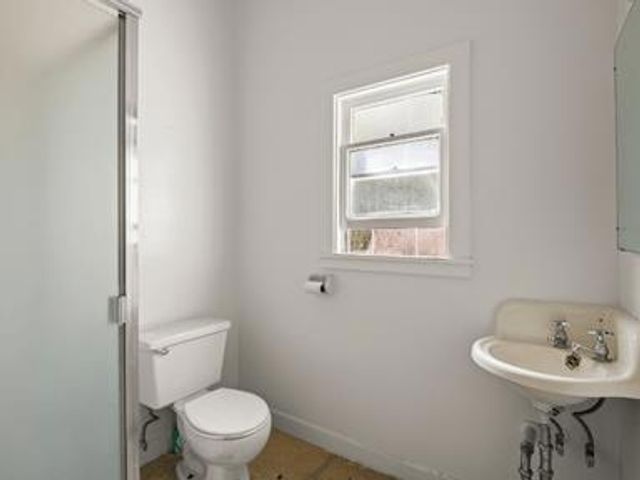 348352 Jayne, Oakland, CA 94610